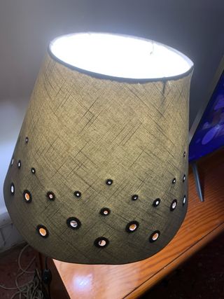 Lámpara de mesa tela y metal