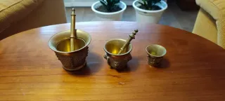 Juego de 3 morteros de bronce