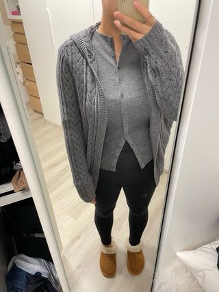 Cárdigan Hollister con capucha gris