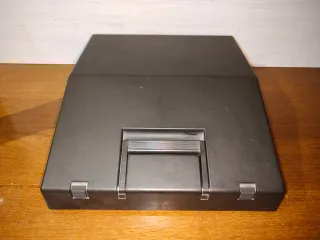 Máquina de escribir Olivetti Lettera 10