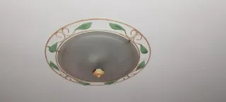 Plafoniera vetro e ferro battuto decorata