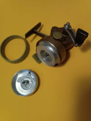 Carrete pesca CRACK 400 CONTACT