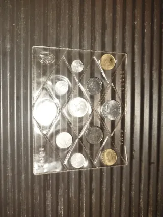 Serie Lire Zecca 1980 con 500 Lire Argento