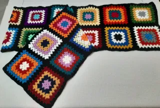 Bufanda de ganchillo multicolor