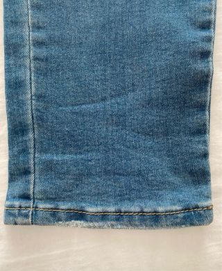 Tejanos con bordado floral