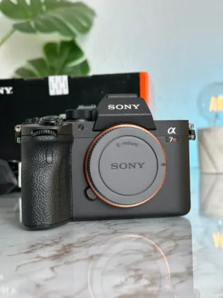 (SIN ESTRENAR) Sony A7R IV