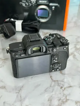 (SIN ESTRENAR) Sony A7R IV
