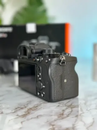 (SIN ESTRENAR) Sony A7R IV