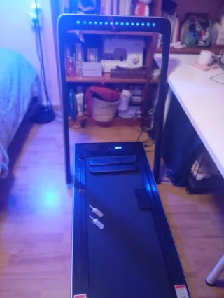 Cinta de Correr Plegable LED y Ruedas