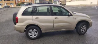 Toyota RAV4 2004
