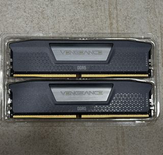 Corsair VENGEANCE DDR5 64GB (2x32GB) 5200MHz EXPO