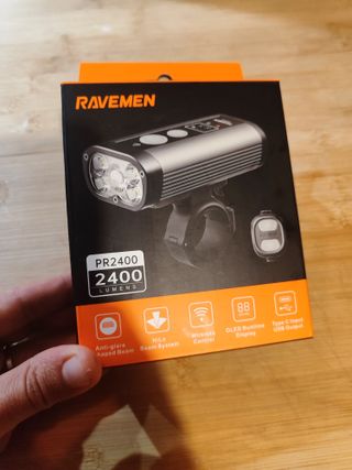 Luz de Bicicleta Ravemen PR2400