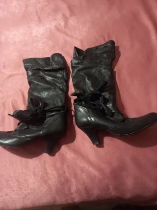 Stivali pelle stile Belle Époque con fiocchi