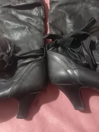 Stivali pelle stile Belle Époque con fiocchi