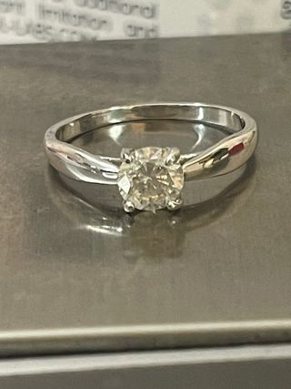 Anillo Oro 18K Diamante 0.75 Ct Nat. SI2/D