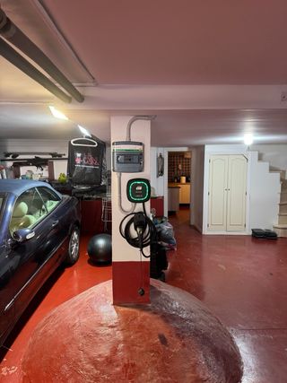 Electricista cargadores coche eléctrico