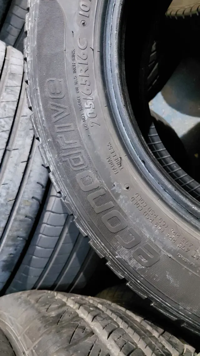 Neumático 205/65/16