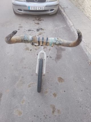 Carretón para jugar a toros