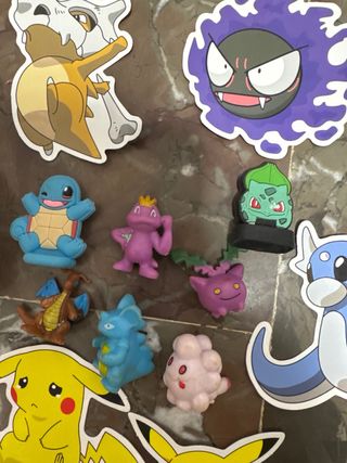 Pegatinas y Figuras Pokemon