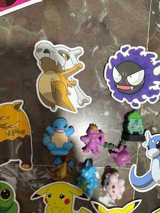 Pegatinas y Figuras Pokemon