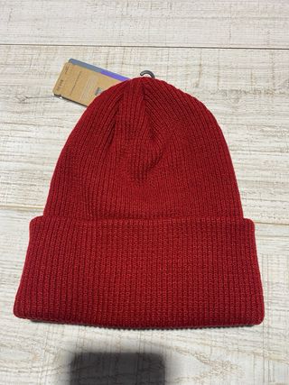 Berretto Patagonia bordeaux prezzo finale non scontato