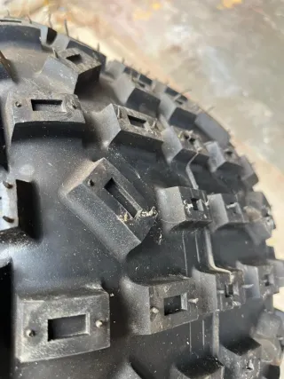 Llantas Douglas Quad con Neumáticos Golspeed