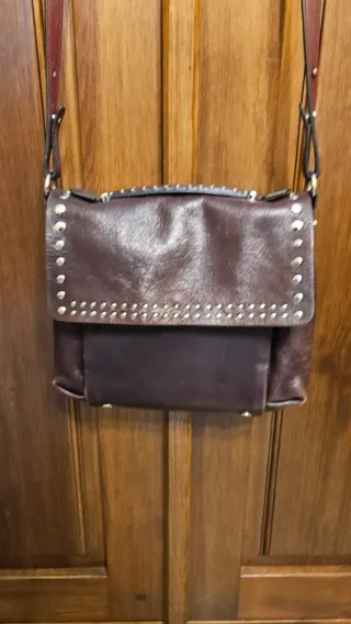 Bolso Zara Piel Tachuelas granate