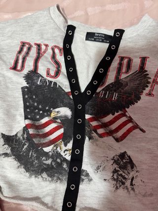 Sudadera Bershka gris con estampado