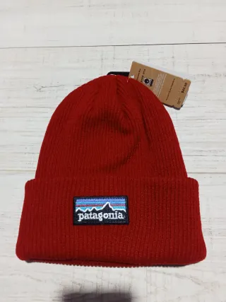 Berretto Patagonia Bordeaux - prezzo finale non riducibile