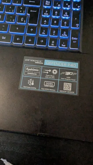 Portátil Medion Erazer Defender P40 pantalla 2k