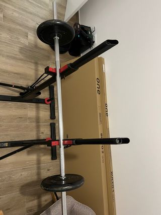 OFERTA ! Rack de gimnasio con barra y pesos