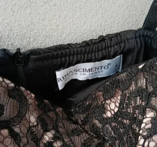 Abito smanicato con pizzo, donna, Rinascimento