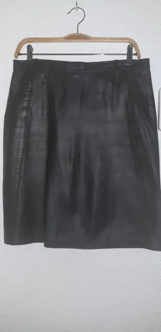 Falda de cuero auténtico negra