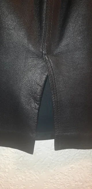 Falda de cuero auténtico negra