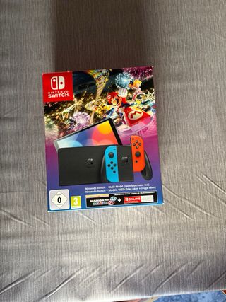 Nintendo Switch OLED + MARIO KART 8