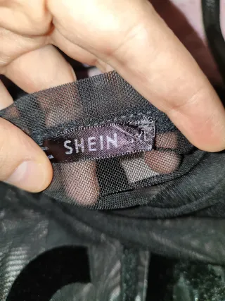 Camiseta Tul Negra SHEIN XL