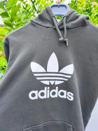 Sudadera Adidas Verde Oliva con Logo
