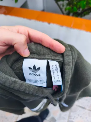 Sudadera Adidas Verde Oliva con Logo