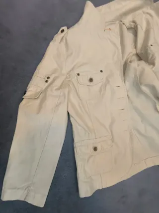 Chaqueta Beige Estilo Militar