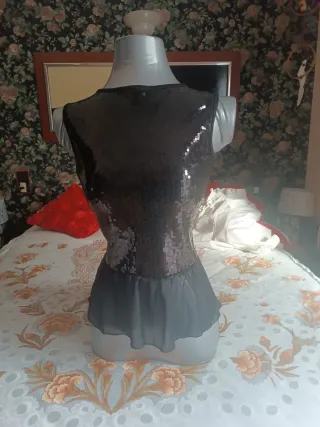 Top fiesta lentejuelas negro/plata y oro