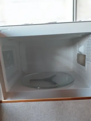 Microondas Orbegozo 20L Blanco