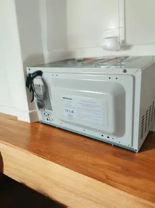 Microondas Orbegozo 20L Blanco