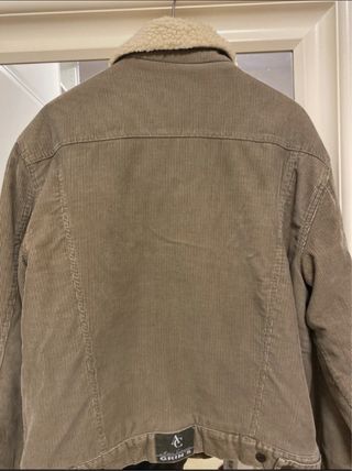 Chaquetón de pana beige con forro