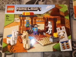 LEGO Minecraft 21167 Il Posto di Scambio