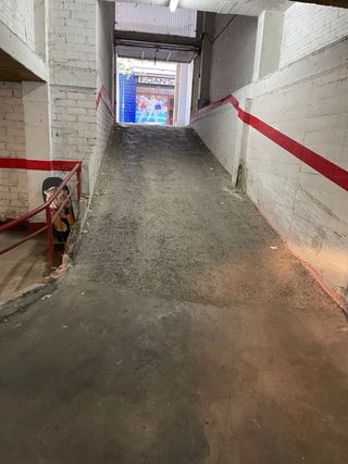 Alquiler plaza parking moto