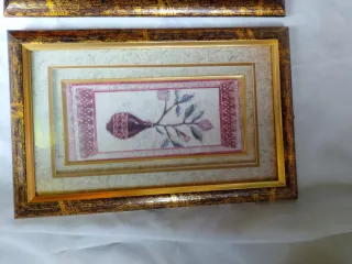 Cuadro decorativo dorado y marrón