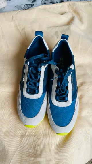 Zapatos Coach Marrones y Blancos