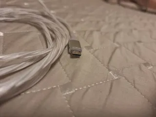 Cavo USB/MicroUSB multicolore con LED