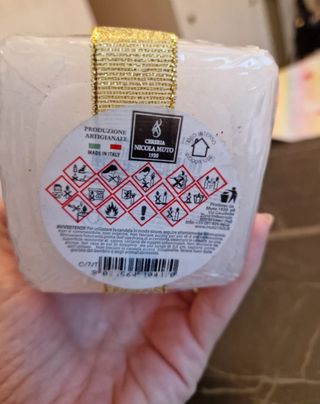 Candela cereria Nicola Muto mis. 7x7 bianca rossa