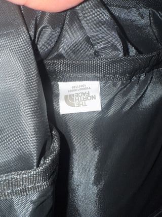 Mochila The North Face Gris
